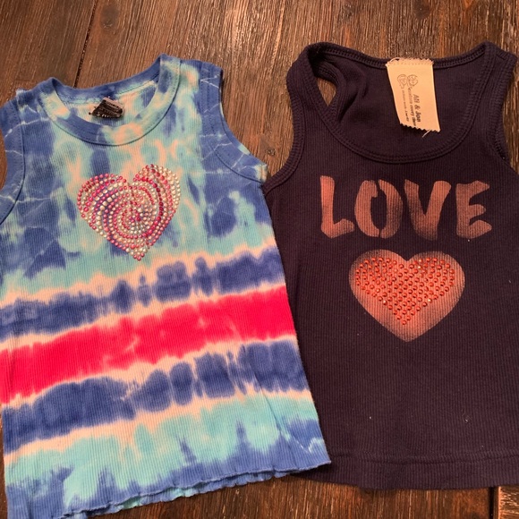 Girls designer tanks - Picture 1 of 3